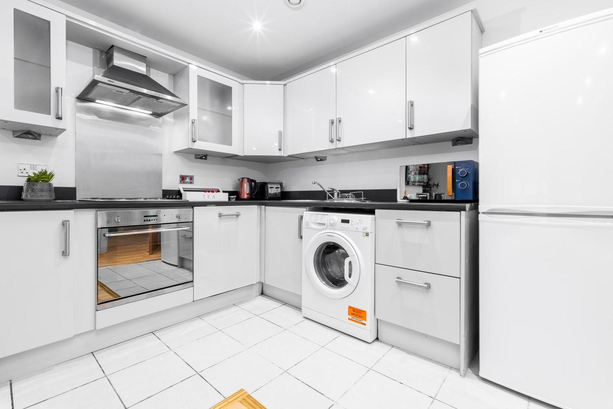 City Centre Apartment - 2 Bedroom - Secure Parking - Top Rated - 201M Birmingham Bagian luar foto