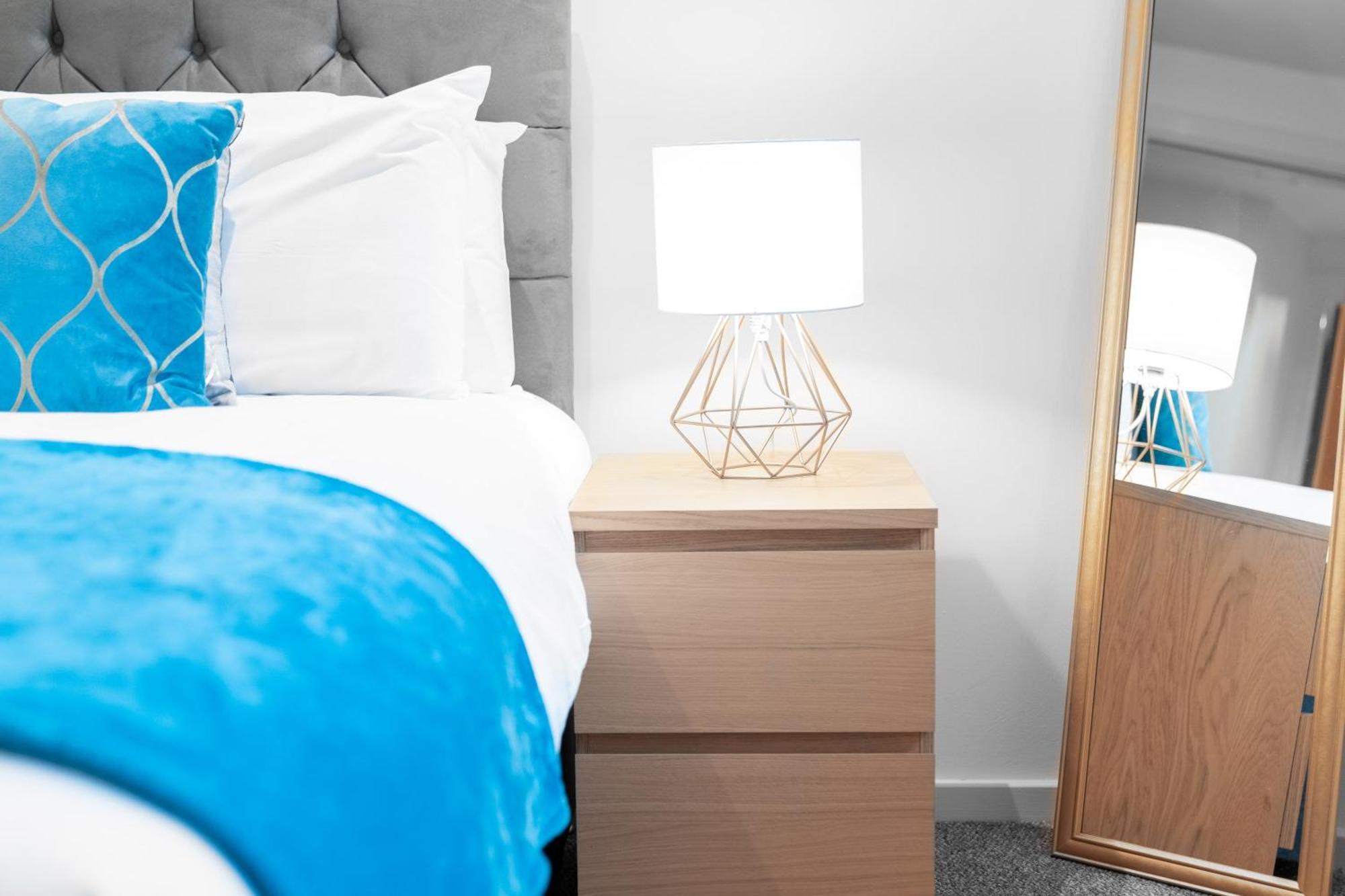 City Centre Apartment - 2 Bedroom - Secure Parking - Top Rated - 201M Birmingham Bagian luar foto